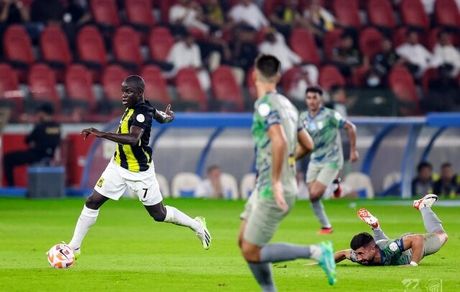 در روز درخشش بنزما، الاتحاد متوقف شد