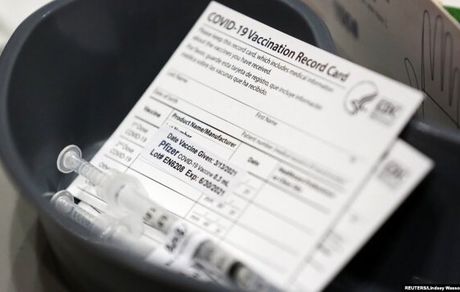 فروش کارت‌های جعلی واکسیناسیون، دغدغه‌ای جدید از جنس کرونا!