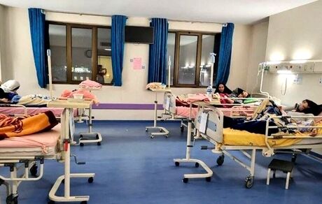 دانش آموزان دختر در اصفهان هم به مسمومیت دچار شدند