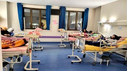 دانش آموزان دختر در اصفهان هم به مسمومیت دچار شدند