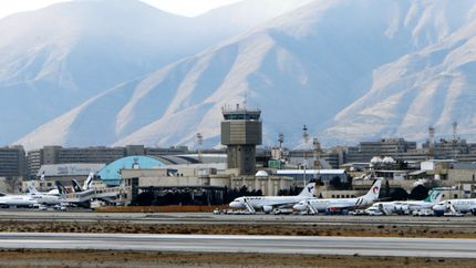 فرود یک جنگنده اف-۳۵ رژیم صهیونیستی در فرودگاه مهرآباد شایعه است