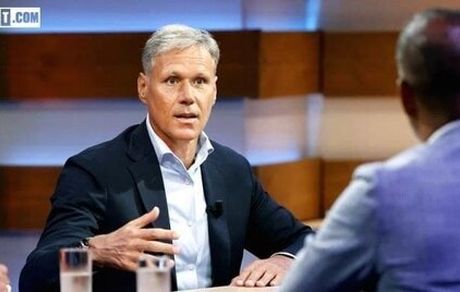 اسطوره فوتبال هلند اعتقادی به مسی و رونالدو ندارد