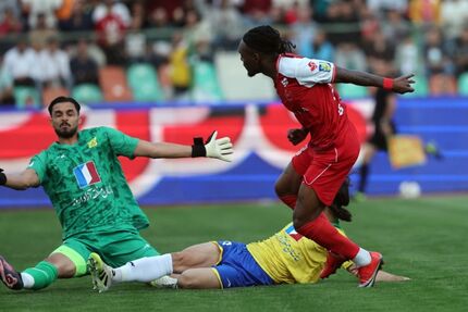 پرسپولیس به صدر جدول نزدیک شد