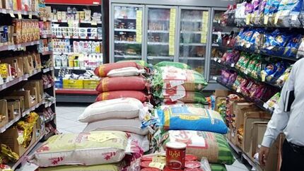 کمبود کالاهای اساسی نداریم