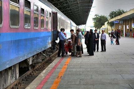 یکشنبه آغاز پیش فروش بلیط قطار