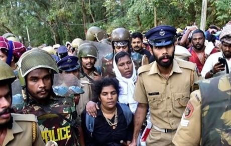 وزیر کشور هند، مخالف حجاب در مدارس است؛ اما به حکم دادگاه پایبند خواهد بود