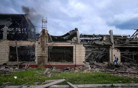 ۶۵ کشته و زخمی در حمله موشکی به یک ایستگاه قطار در اوکراین!