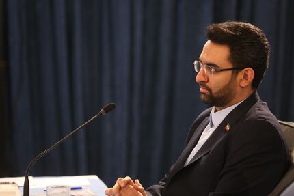 هشدار آذری‌جهرمی نسبت به کلاهبرداری با نام «شبکه شاد»