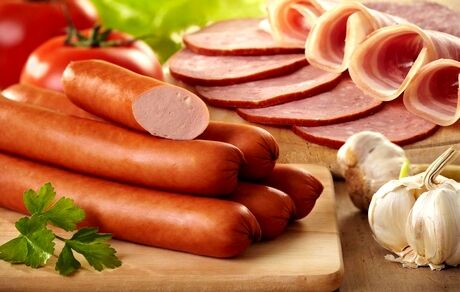 نقش موثر سوسیس و کالباس در ابتلا به سرطان روده بزرگ