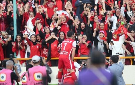 پرسپولیس ۲ - صنعت نفت صفر؛ پاگشای لوکادیا با گلزنی در حضور زنان