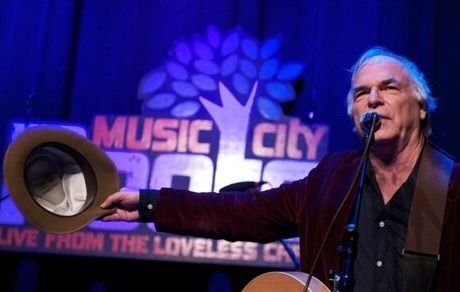 دیوید اولنی خواننده آمریکایی روی صحنه درگذشت