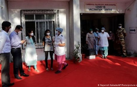 آغاز بزرگترین واکسیناسیون سراسری کرونا در هند