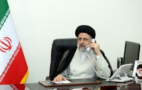 رئیس جمهور با مراجع عظام تقلید گفت و گو کرد