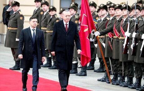 اردوغان به زلنسکی: آنکارا برای دستیابی به آتش‌بس در اوکراین تلاش می‌کند