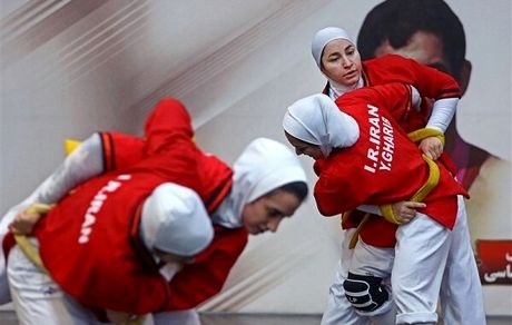 آغاز اردوی تیم ملی کشتی آلیش بانوان از روز ۳۰ خرداد