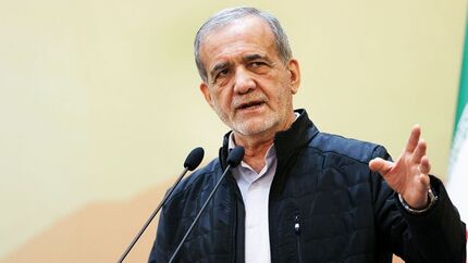 رئیس جمهور به مناسبت روز دانشجو وارد دانشگاه شریف شد