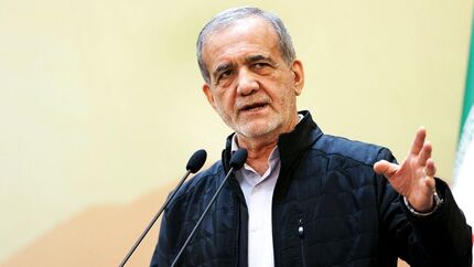 رئیس جمهور به مناسبت روز دانشجو وارد دانشگاه شریف شد