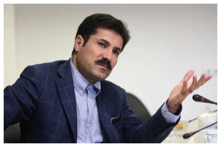 درخصوص صادرات فرش دستباف، دچار خود تسلیمی شده‌ایم