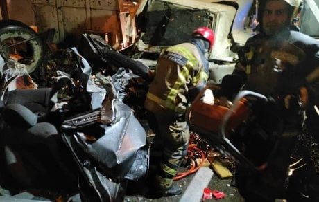 تصادف زنجیره‌ای در تهران / ۱۴ خودرو به هم خوردند یک نفر کشته شد