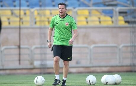 پرسپولیس صداوسیما را تحریم کرد / مربی با دوربین تلویزیون صحبت نکرد