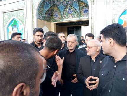 حضور رئیس جمهور کشورمان در مراسم گرامیداشت فرماندهان شهید قرارگاه مرکزی خاتم الانبیاء 