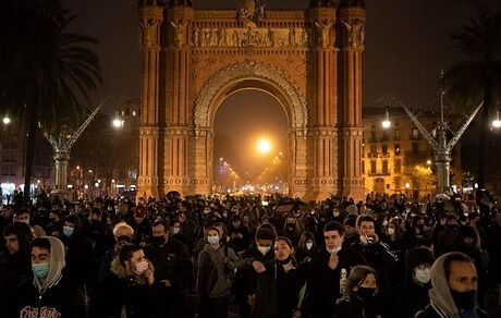 هفتمین روز تجمعات اعتراضی در بارسلون اسپانیا