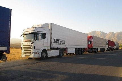 صادرات ۳ میلیون تن کالا از مرز مهران در سال جاری