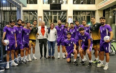سرمربی استقلال در اردوی تیم ملی برای کی‌روش آرزوی موفقیت کرد