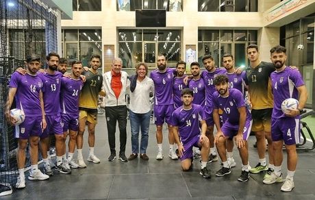 سرمربی استقلال در اردوی تیم ملی برای کی‌روش آرزوی موفقیت کرد