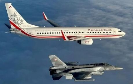 اسکورت کاروان لهستان برای حضور در قطر با هواپیماهای جنگی!