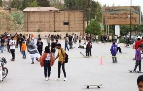 جزئیاتی از ماجرای تجمع دختران بی‌حجاب در شیراز