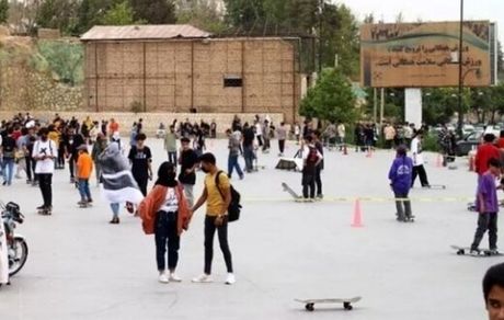 جزئیاتی از ماجرای تجمع دختران بی‌حجاب در شیراز
