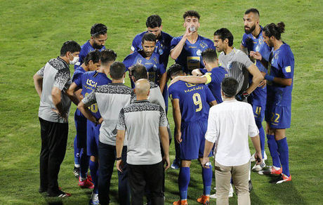 استقلالی‌ها امروز تست کرونا می‌دهند