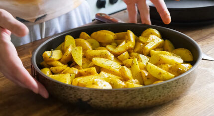 این ماده غذایی را با سیب زمینی نخورید