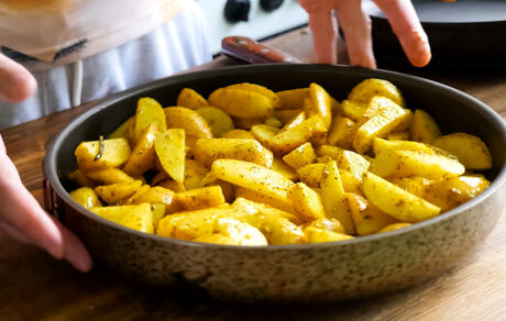 این ماده غذایی را با سیب زمینی نخورید