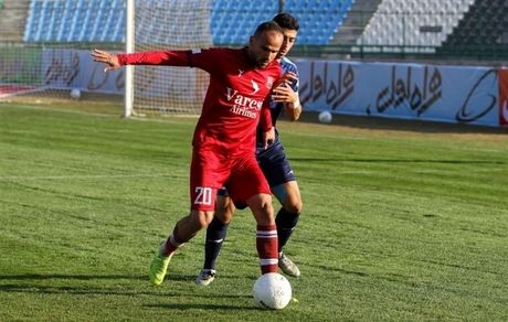 گل‌گهر مقابل نساجی پیروز شد