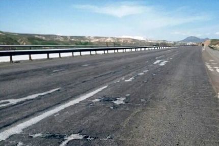 آزادراه تبریز به تهران در پی اصابت پرتابه دشمن بسته شد