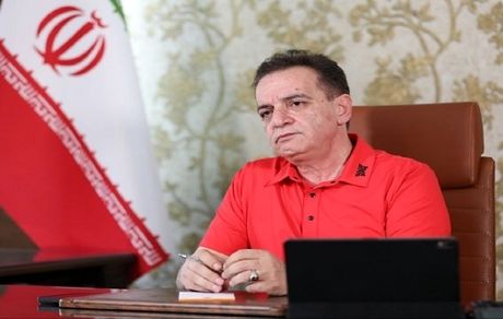 زنوزی: رئیس فدراسیون فوتبال از سپاهان حمایت می‌کند / VAR کمک حال برخی تیم‌ها شده است