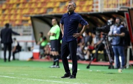 ویسی سرمربی صنعت نفت آبادان شد