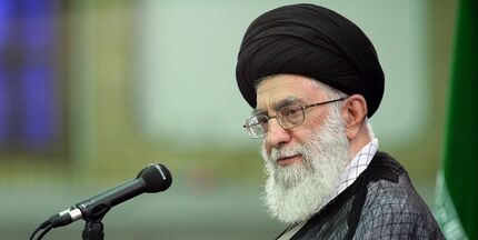 رهبر انقلاب در پیامی درگذشت همشیره رئیس‌جمهور را تسلیت گفتند