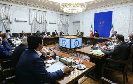 رئیس جمهور : بخش‌های اجرایی با تمام توان برای تقویت منزلت نخبگان بکوشند
