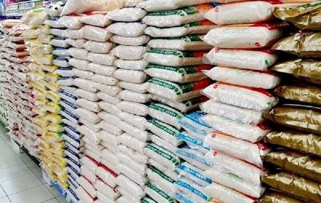 ممنوعیت ثبت آماری دستی و ترخیص کالاهای اساسی وارداتی از گمرک