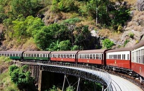 حرکت قطارهای ایستگاه خاوران به تهران لغو نشده است