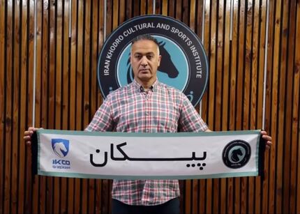 پیمان اکبری دوباره سرمربی تیم والیبال پیکان شد