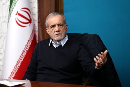 پزشکیان: تعرض به رهبری جنگ تمام عیار با ملت ایران است