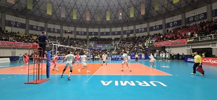 رقابت شهداب یزد و شهرداری ارومیه در صدر جدول لیگ برتر والیبال / پیکان هم مدعی شد