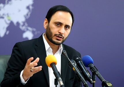 سخنگوی دولت: ۷۰۰میلیارد ریال برای جبران خسارت متروپل پرداخت می‌شود / دولت در حال عادلانه‌سازی یارانه‌ها یا مردمی‌سازی آن است