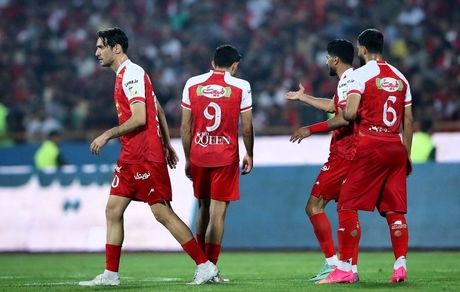 پرسپولیس به سختی و با گل مشکوک، مس رفسنجان را برد و قهرمان شد