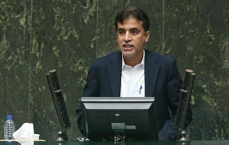 انتقاد شدید عضو کمیسیون صنایع مجلس از کیفیت پایین خودروهای داخلی