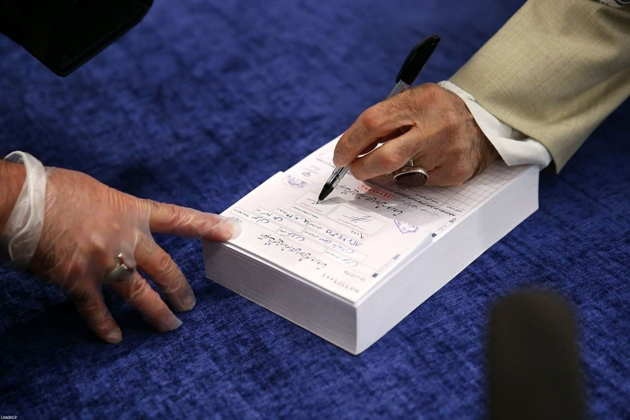 تصاویری از حضور پرشور در صف‌های رای‌گیری انتخابات ۱۴۰۰ / بخش اول